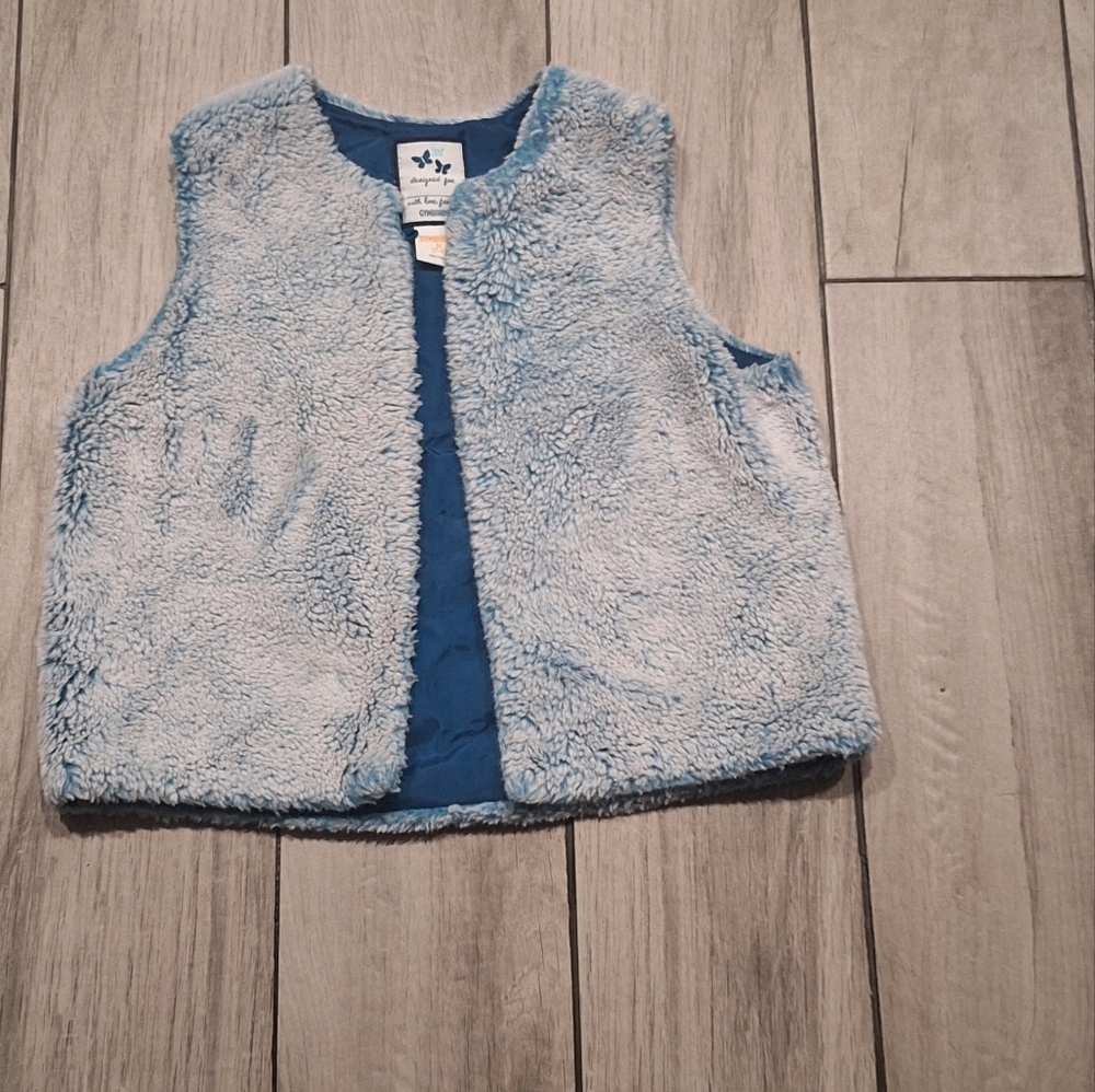 🦔 Gymboree pastel blue fuzzy vest🎀